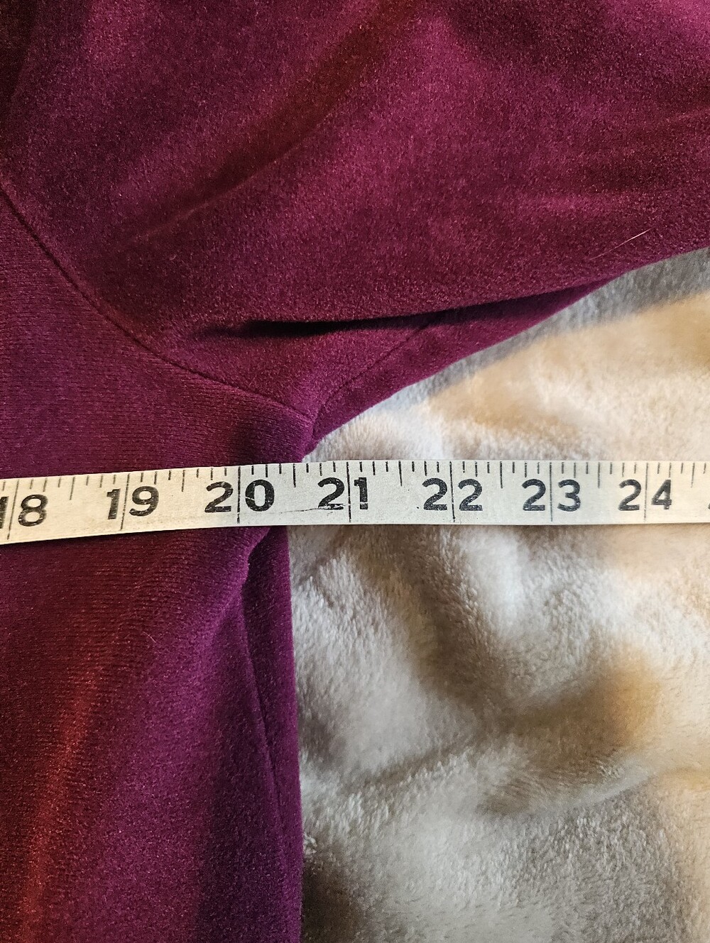 Vintage Vanity Fair Long Sleeve Fleece Robe Nightgown sz 12 - Picture 6 of 6